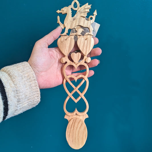 Dragon and Hearts Lovespoon (Light wood)